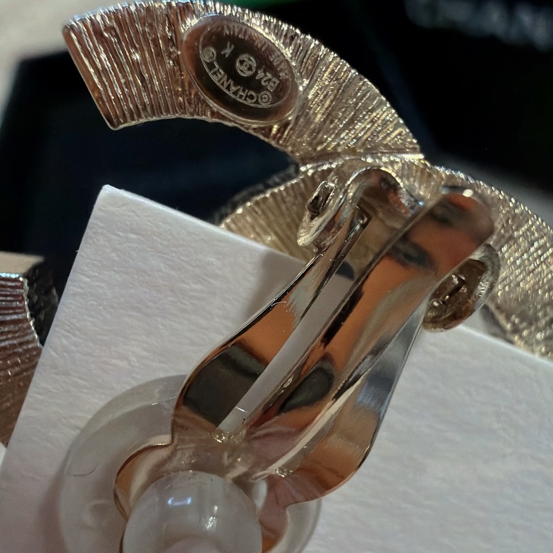 Chanel 光澤細鑽耳夾 耳環全新⭐️-8