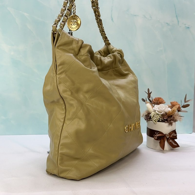 CHANEL 牛油果色中款22包-2