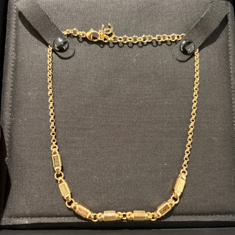 CHANEL 黑白方塊造型項鍊-4