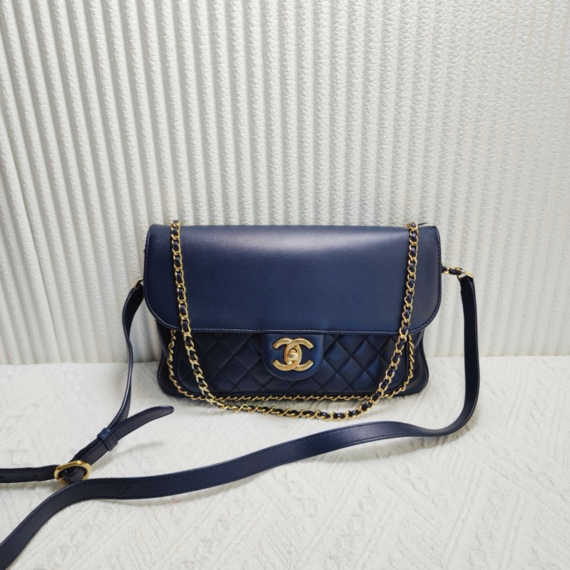 CHANEL香奈兒17A信封包斜挎包 24開羊皮海軍藍 尺寸：26*16*3 肩帶-0