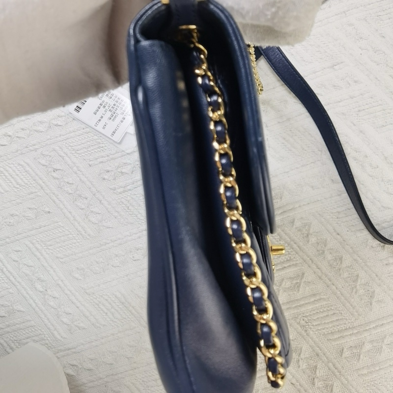 CHANEL香奈兒17A信封包斜挎包 24開羊皮海軍藍 尺寸：26*16*3 肩帶-8