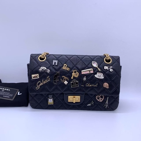 二手Chanel香奈兒2.55小號黑色徽章包復古金扣鏈條包，鐳射25開