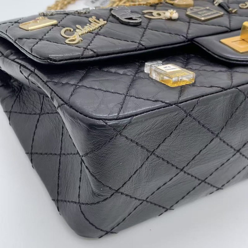 二手Chanel香奈兒2.55小號黑色徽章包復古金扣鏈條包，鐳射25開-7