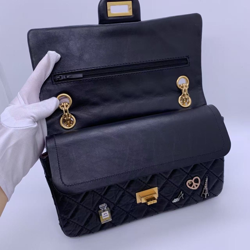 二手Chanel香奈兒2.55小號黑色徽章包復古金扣鏈條包，鐳射25開-12