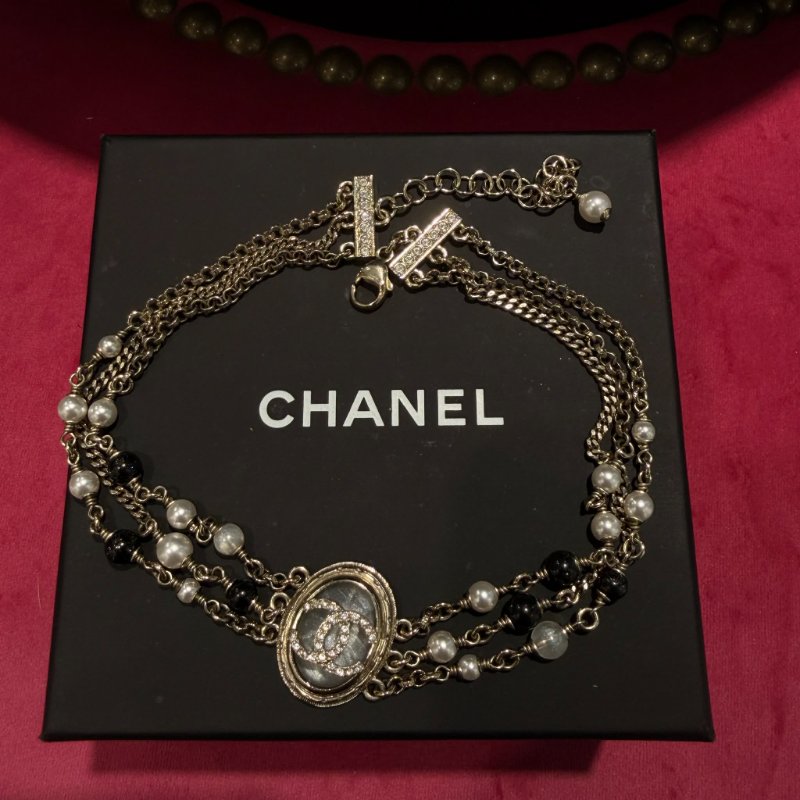 CHANEL黑白珍珠水鑽雙C項鍊-0