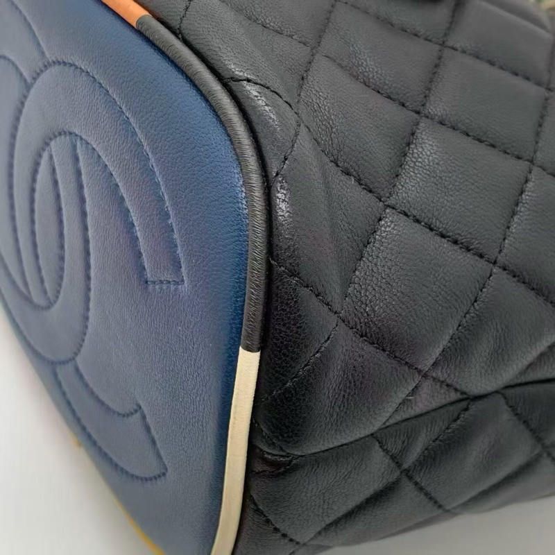 Chanel香奈兒Cuba Color彩條雙C黑色mini單肩包水桶包-8