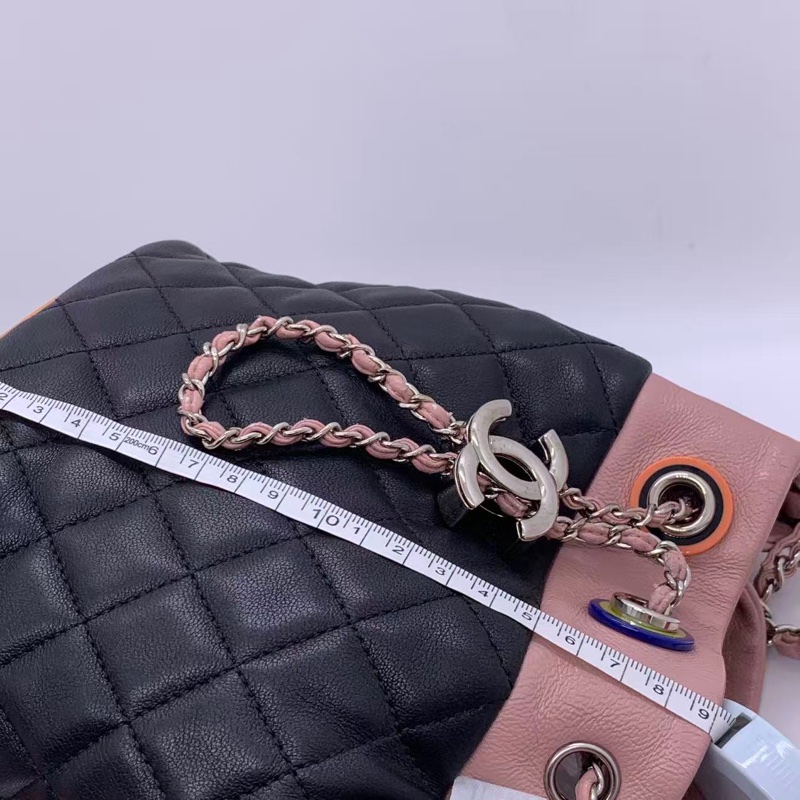 Chanel香奈兒Cuba Color彩條雙C黑色mini單肩包水桶包-12