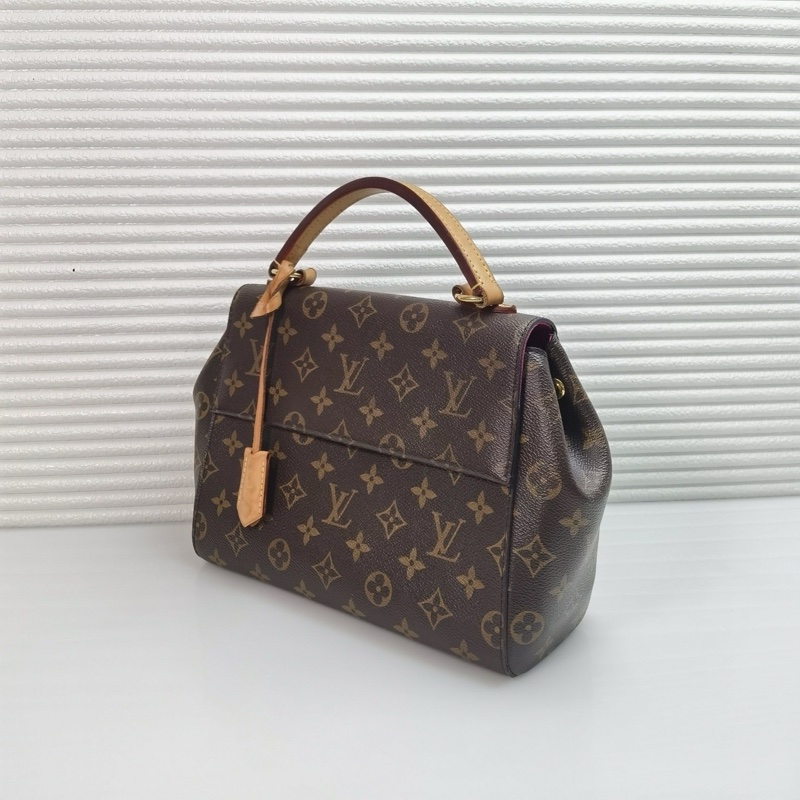LV路易威登cluny克魯尼手提包單肩包斜挎包 年份:18年➕芯片 尺寸:25.5*20*10 配件:肩帶 掛飾 塵袋-2