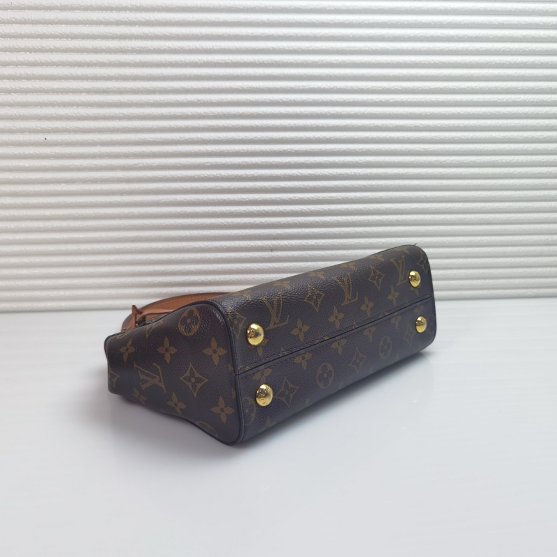 LV路易威登cluny克魯尼手提包單肩包斜挎包 年份:18年➕芯片 尺寸:25.5*20*10 配件:肩帶 掛飾 塵袋-7