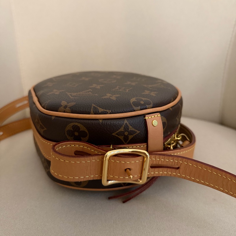 LV M45149 圓餅包-3