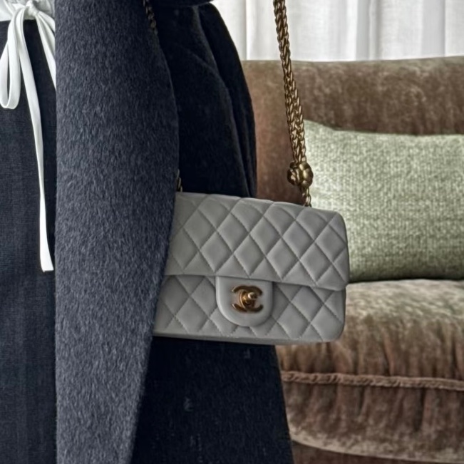 #Chanel 香奈儿 CF方胖子 🔮金球灰色羊皮金扣链条包 芯片款 🗿底长17-2