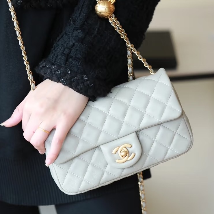 #Chanel 香奈儿 CF方胖子 🔮金球灰色羊皮金扣链条包 芯片款 🗿底长17-5