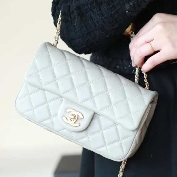 #Chanel 香奈儿 CF方胖子 🔮金球灰色羊皮金扣链条包 芯片款 🗿底长17-30