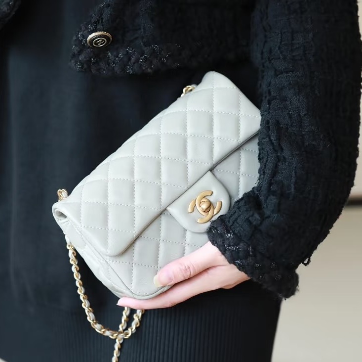 #Chanel 香奈儿 CF方胖子 🔮金球灰色羊皮金扣链条包 芯片款 🗿底长17-32