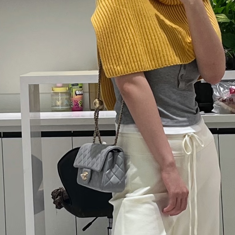 #Chanel 香奈儿 CF方胖子 🔮金球灰色羊皮金扣链条包 芯片款 🗿底长17-34