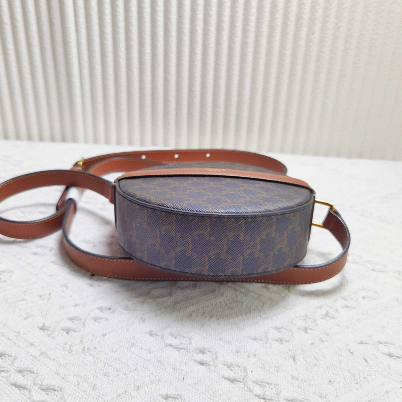 Celine賽琳老花圓餅包斜挎包 尺寸：14*3.5*13.5 肩帶 配件：塵袋-7