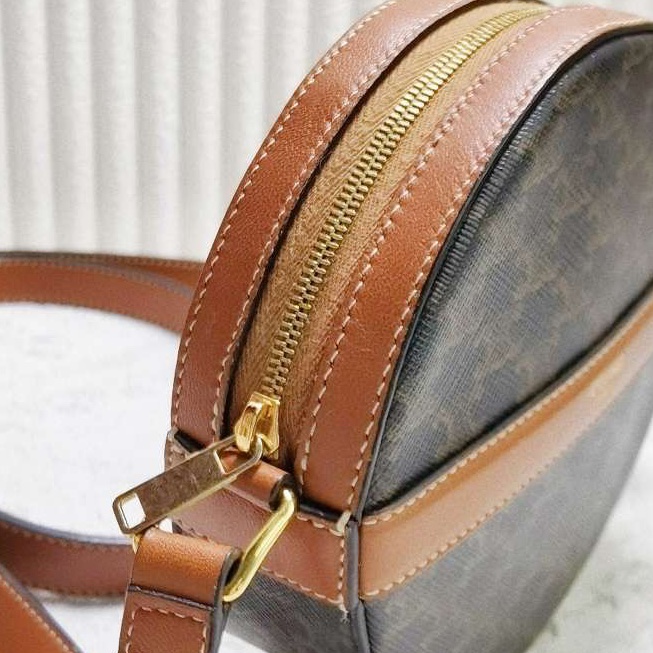 Celine賽琳老花圓餅包斜挎包 尺寸：14*3.5*13.5 肩帶 配件：塵袋-9