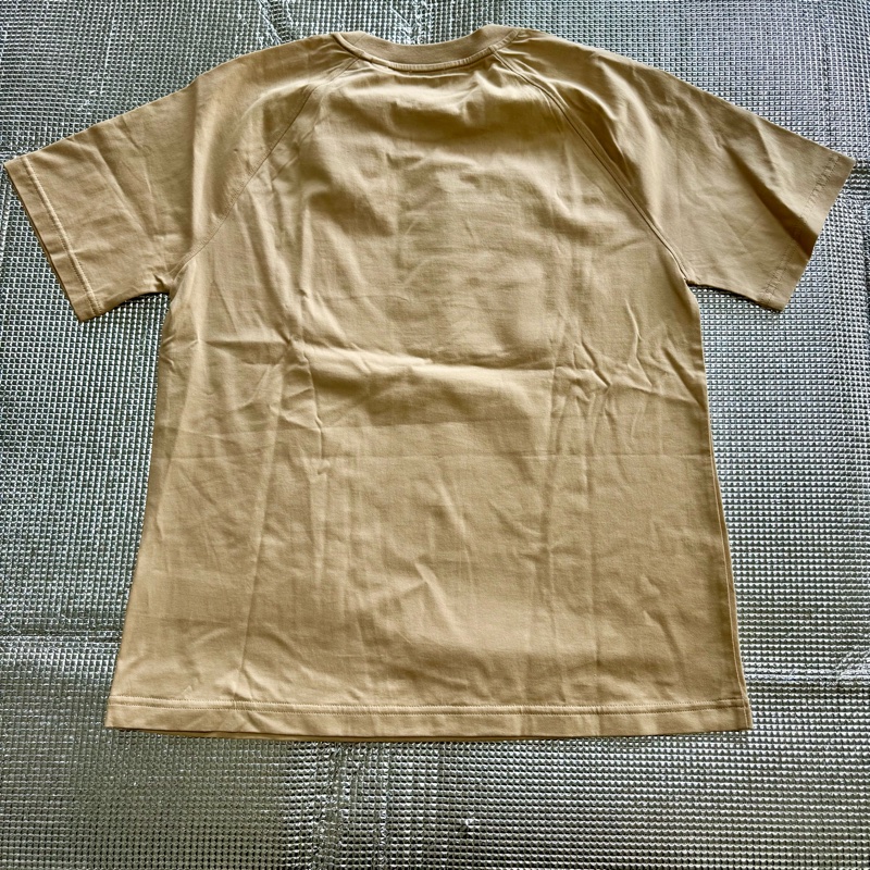 全新商品 Burberry 經典字母Logo 棉質短袖米色T恤(尺寸在內文）-8