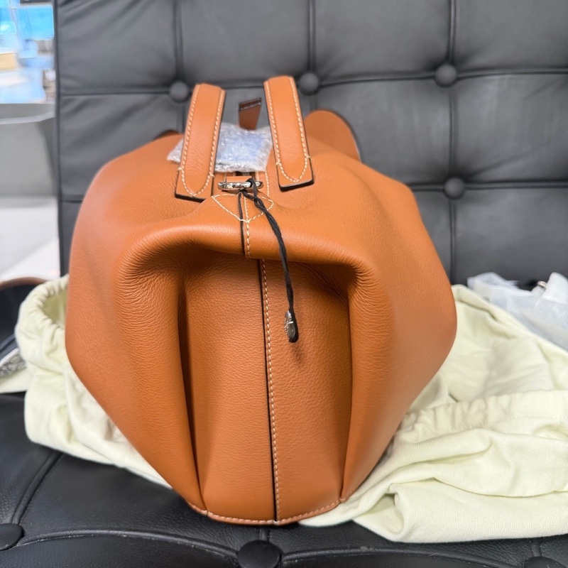 Loewe 大象斜挎包 約36x22x26-5