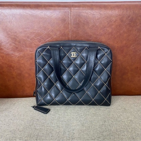 【今年大熱復古款❤️‍🔥這幾年很火的保齡包🎳】Chanel 中古黑金菱格 保齡球單肩包｜手提包