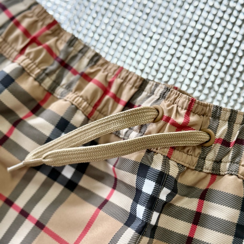 「童裝」全新商品 Burberry 經典格紋短褲（內文有尺寸）-14