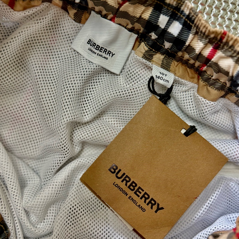 「童裝」全新商品 Burberry 經典格紋短褲（內文有尺寸）-17