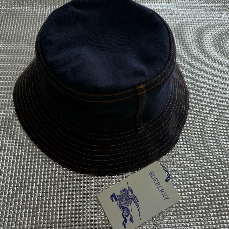 「英國代購」全新Burberry設計款雙面牛仔印花漁夫帽(便宜出換現金）-1