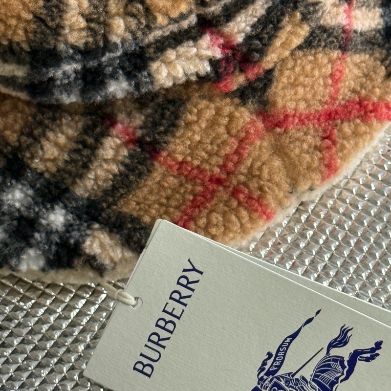 「員購特價」（童）全新BURBERRY  雙面格紋絨毛漁夫帽 博柏利可愛童帽 雙面可用-1