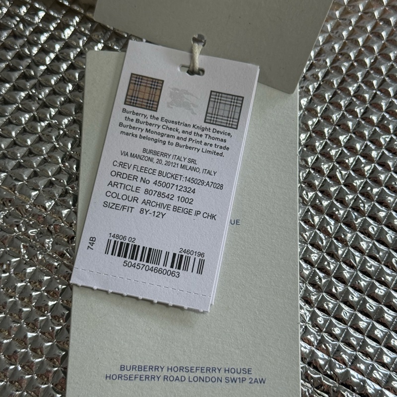 「員購特價」（童）全新BURBERRY  雙面格紋絨毛漁夫帽 博柏利可愛童帽 雙面可用-5