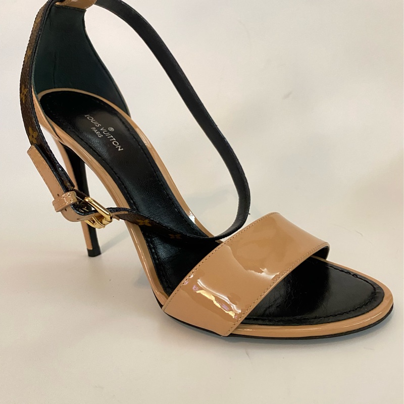 Louis Vuitton Heels EU 37-0