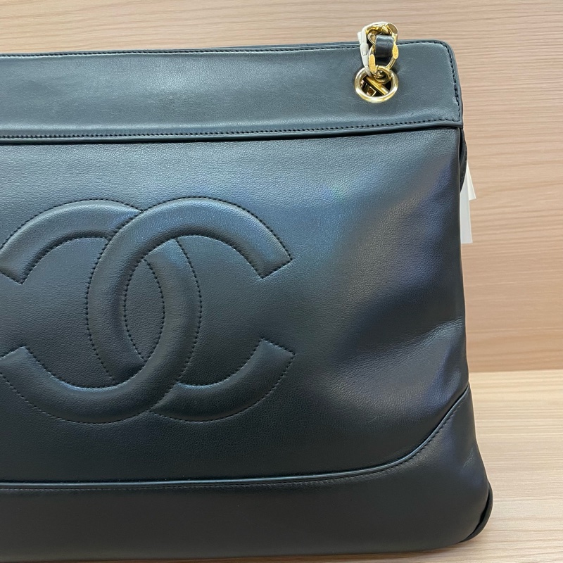 NO:C67 chanel 黑金中古牛皮圆弧金扣浮雕TOTE包 中號 19開  2014年 有塵袋 無卡 無盒子-8