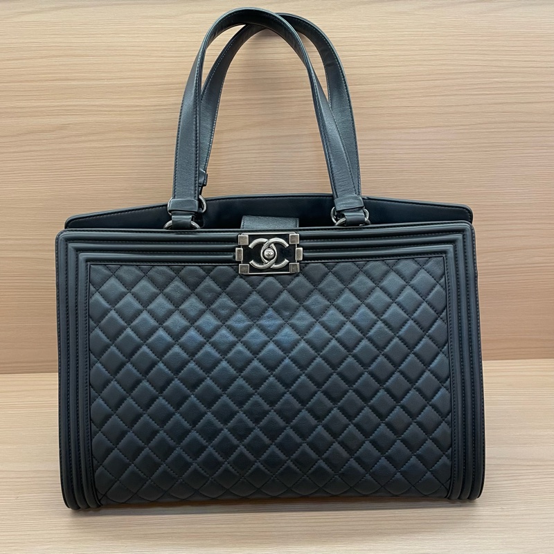 NO:C32 Chanel香奈儿 大號 2015年 20開 黑色牛皮菱格纹leboy系列托特手提包 有塵袋 無卡 無盒子-0
