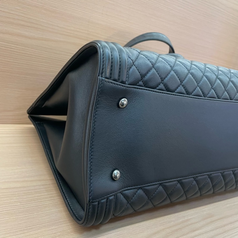 NO:C32 Chanel香奈儿 大號 2015年 20開 黑色牛皮菱格纹leboy系列托特手提包 有塵袋 無卡 無盒子-5