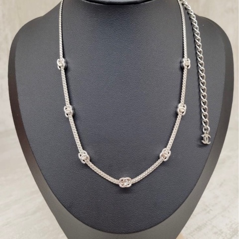 Chanel 經典爆款七花銀鏈