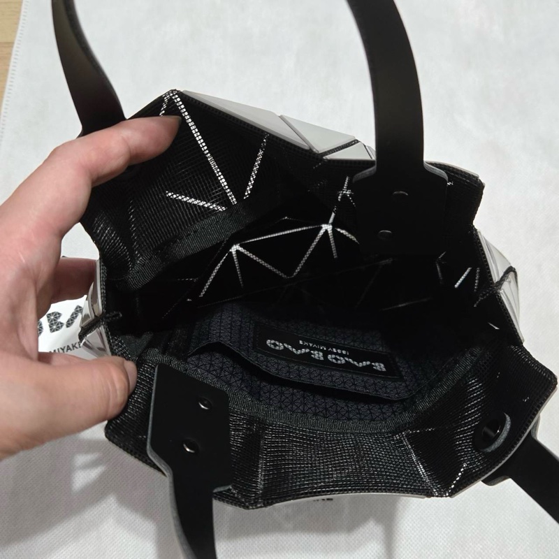 Issey Miyake 三宅一生 Bao Bao小號結晶鑽石包 銀灰色-3