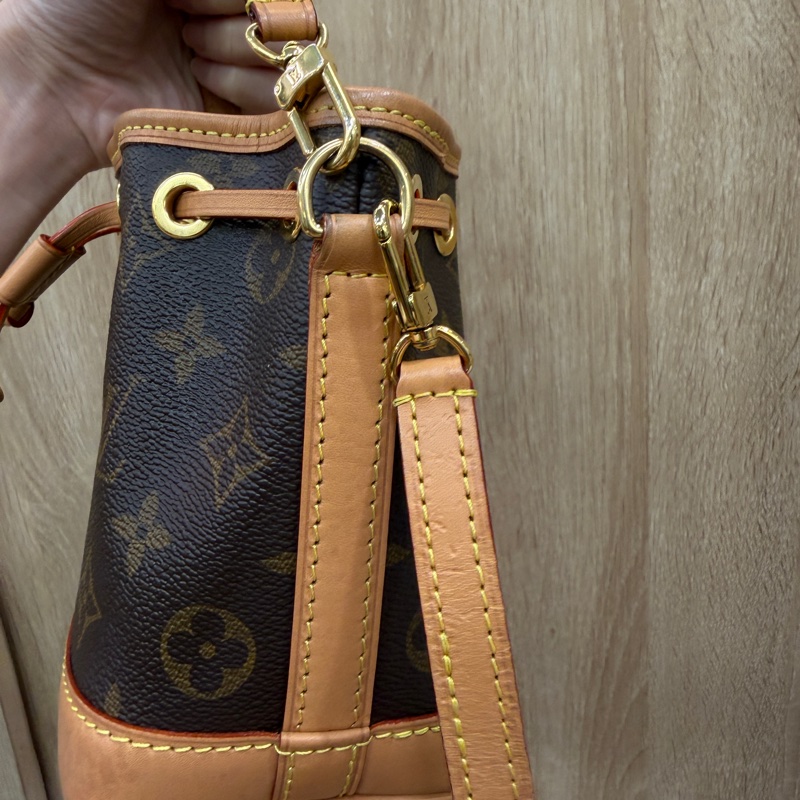 LV 原花Nano Noe金釦手提斜背水桶包M81266-2