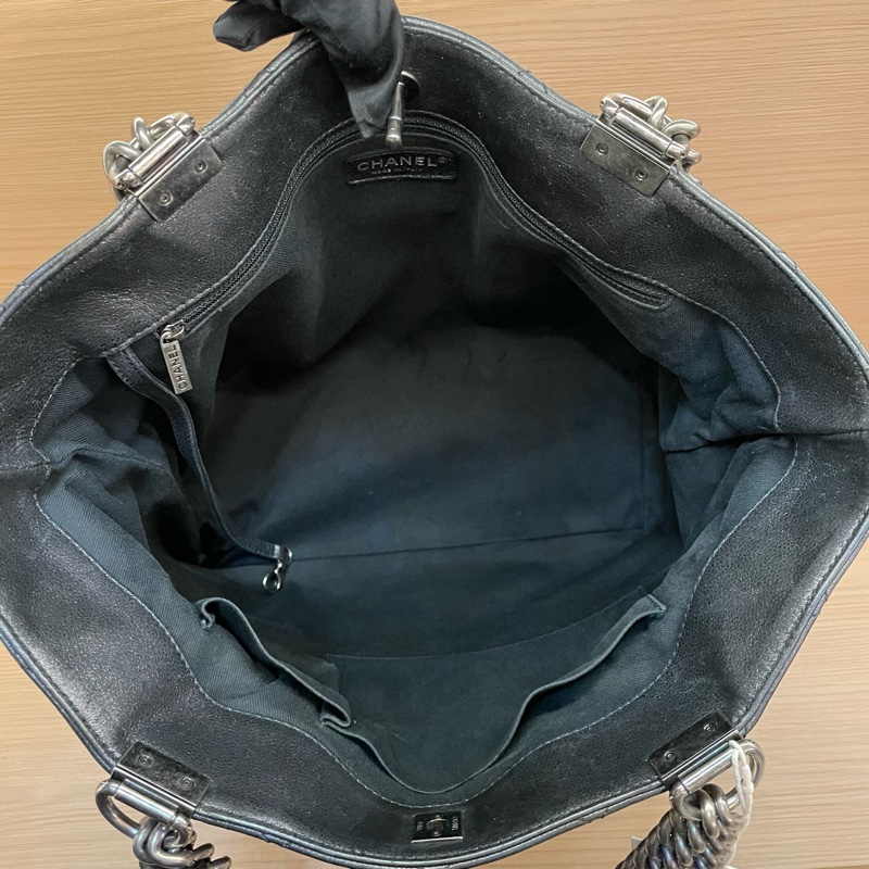 NO：C55 Chanel 香奈儿 TOTE 2016年 21開 黑銀色牛皮格纹单肩包手提包 有塵袋 無卡 無盒子-8