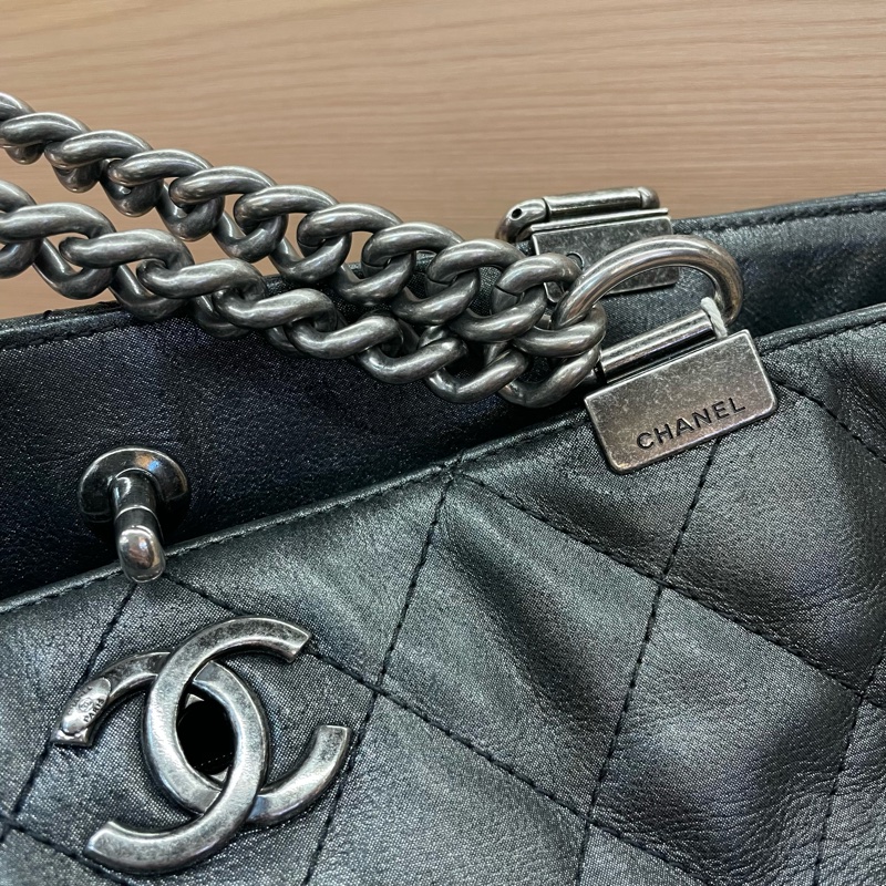 NO：C55 Chanel 香奈儿 TOTE 2016年 21開 黑銀色牛皮格纹单肩包手提包 有塵袋 無卡 無盒子-11