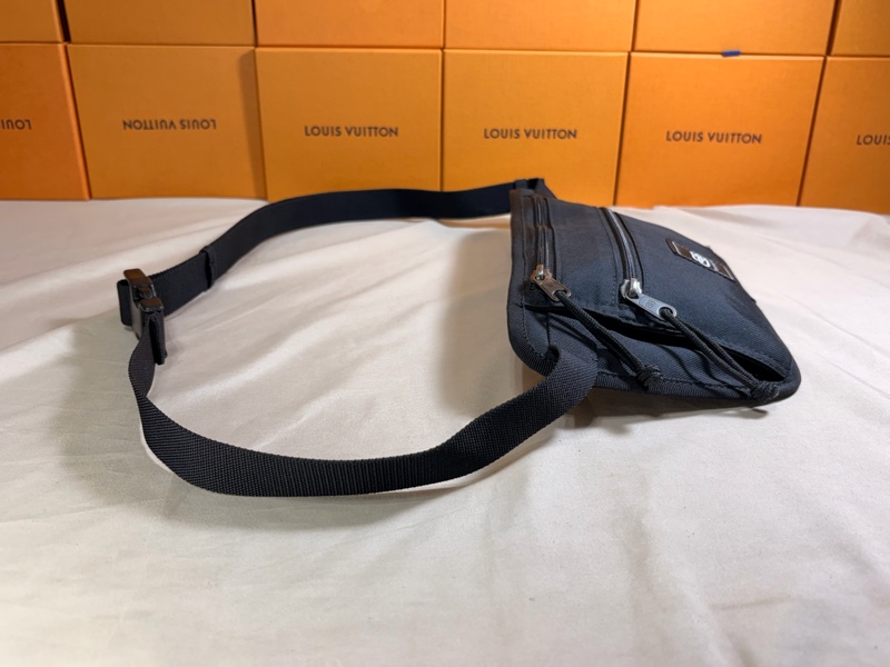 ✨近新閒置 Balenciaga 巴黎世家 雙層拉鏈腰包 胸包-6