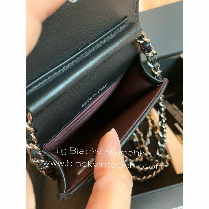 香奈兒手機包 黑色皮革 鍊條包 斜背包  手提包 鏈條包 肩背包 腋下包 香奈兒  閒置 未使用 有專櫃單 Chanel Chevron Black Phone Holder with chain-13