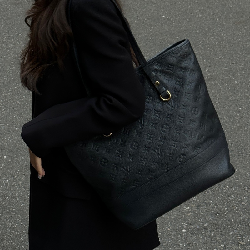 【牛皮壓紋超高級🐮】 LV 高級牛皮款 托特包 （專櫃132,000）-2