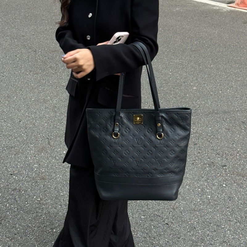 【牛皮壓紋超高級🐮】 LV 高級牛皮款 托特包 （專櫃132,000）-5