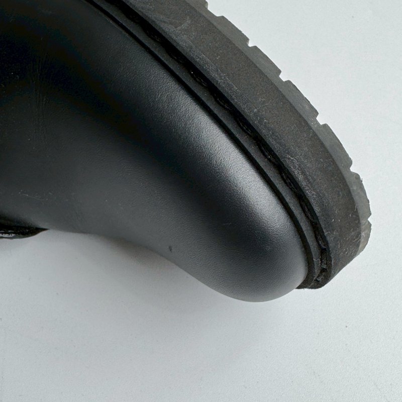 💥超顯腿細 Fendi 黑色個性短靴-3