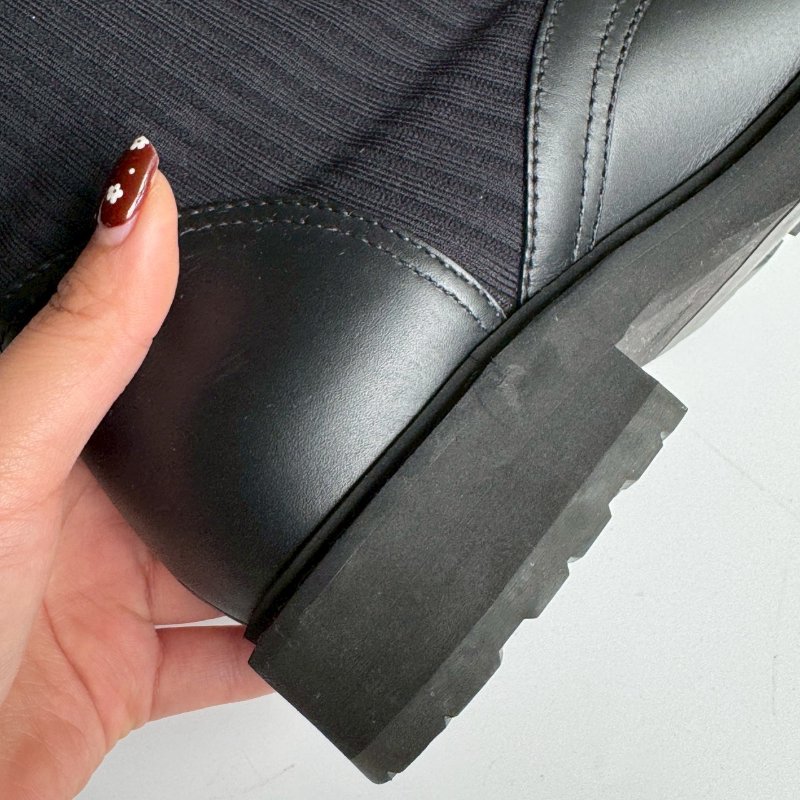 💥超顯腿細 Fendi 黑色個性短靴-4