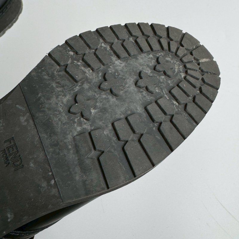 💥超顯腿細 Fendi 黑色個性短靴-8