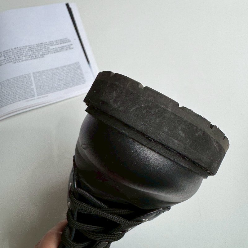 💥超顯腿細 Fendi 黑色個性短靴-18