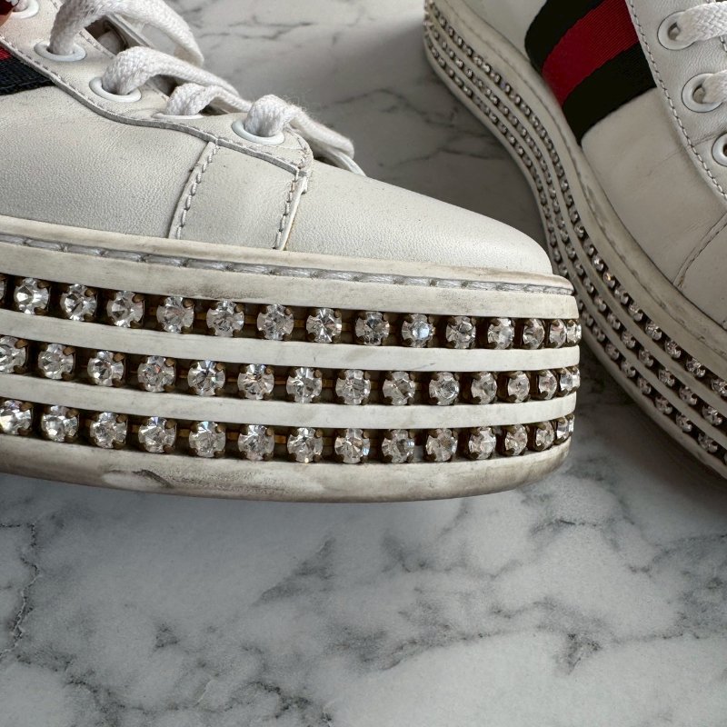 💥百搭必買款💖GUCCI 紅綠蜜蜂織帶白色滿鑽板鞋 37.5-6