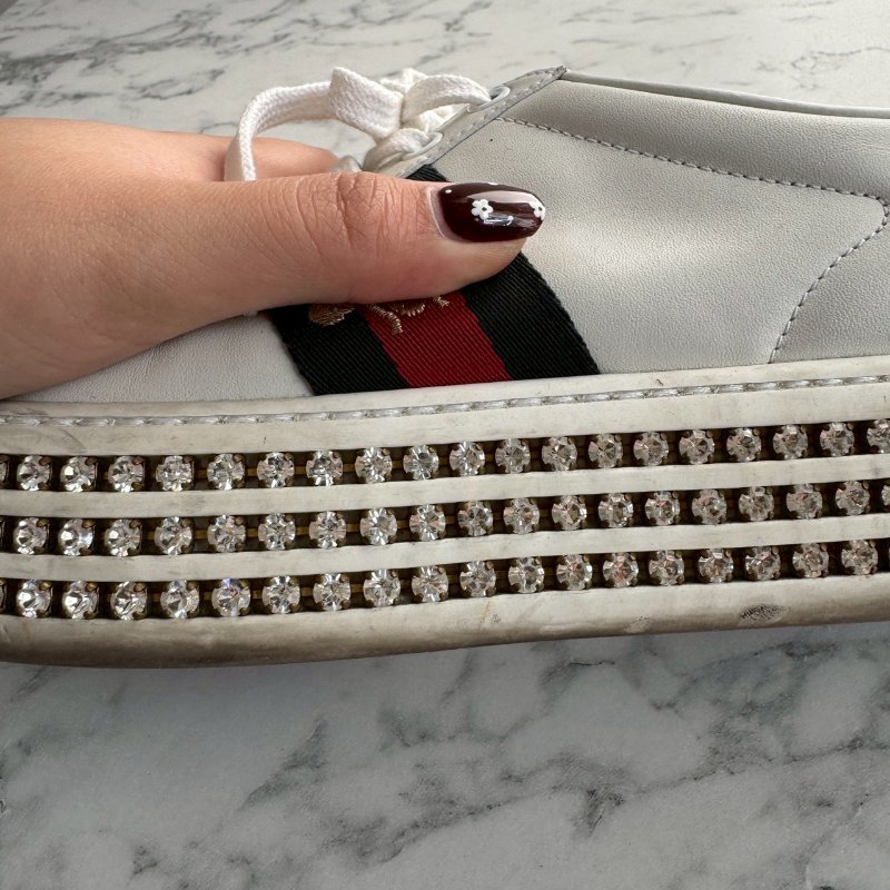 💥百搭必買款💖GUCCI 紅綠蜜蜂織帶白色滿鑽板鞋 37.5-18