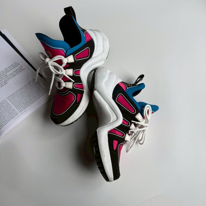 🎊專櫃1萬5 LV超顯瘦粉拚藍色運動鞋 37.5-0