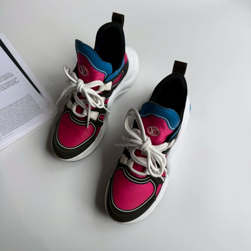 🎊專櫃1萬5 LV超顯瘦粉拚藍色運動鞋 37.5-1